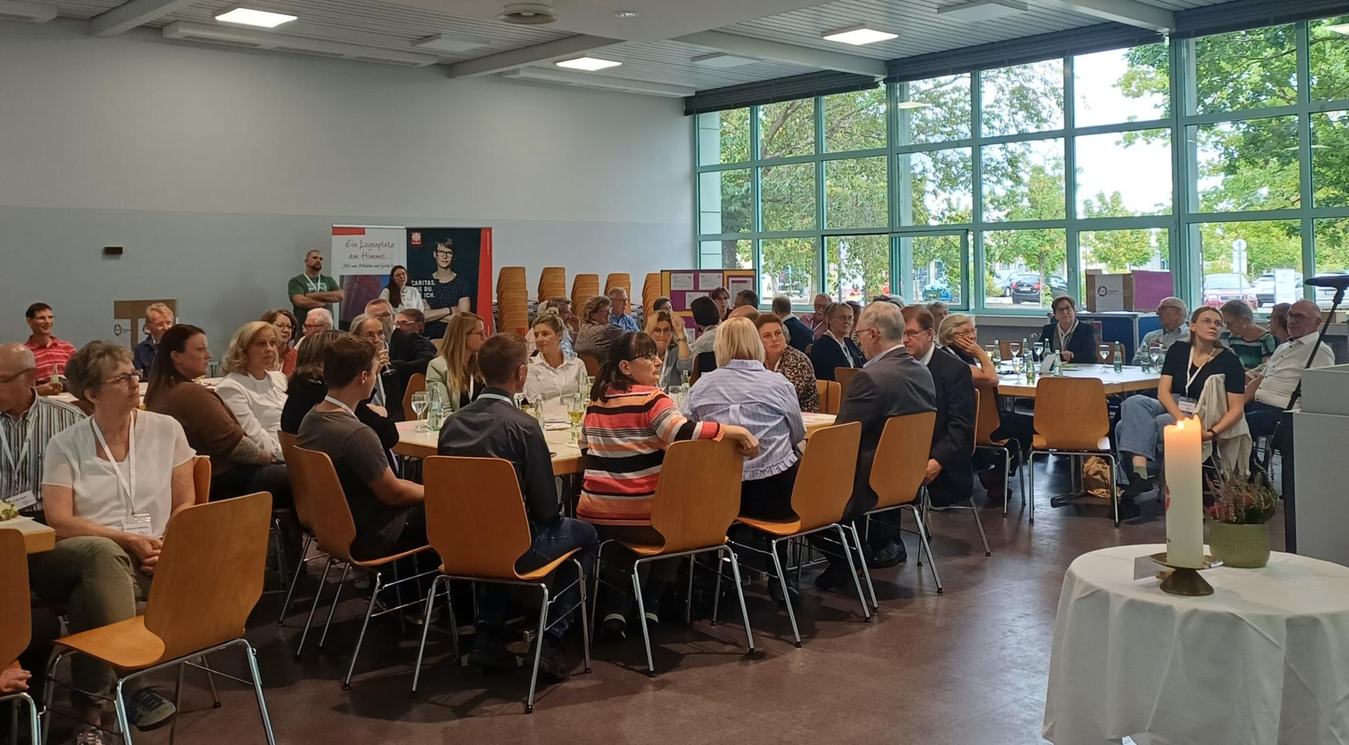 Synodalversammlung 2026 Teilnehmer an der Synodalversammlung im Bild